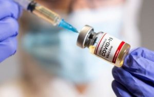 تعطیلی فعلی مراکز واکسیناسیون کرونا در خوزستان به دلیل نبود واکسن