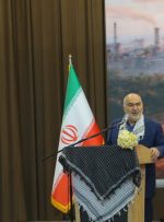 دشمن به دنبال تحریف واقعیت هاست و ما باید نسل جوان را با دستاورد های انقلاب آشنا کنیم